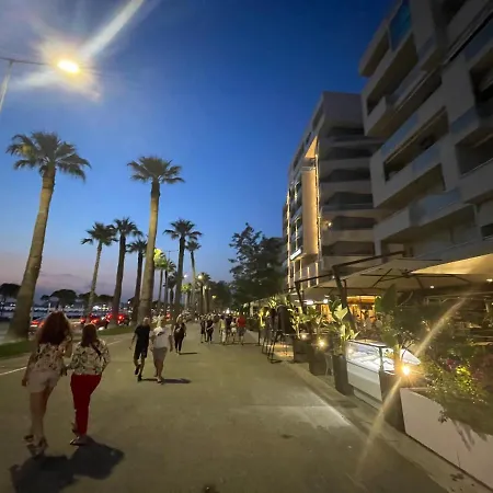 Apartment Premium 02-03 *